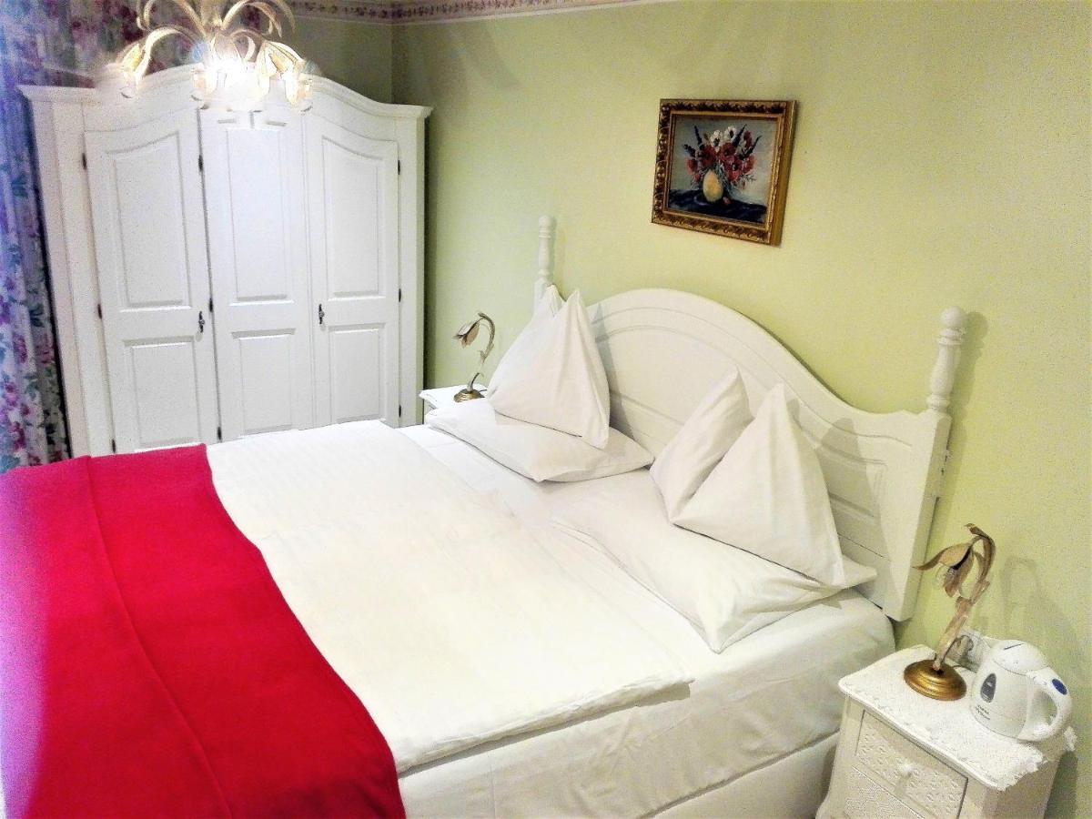 Hotel Schneider-Goessl Bécs Szoba fotó